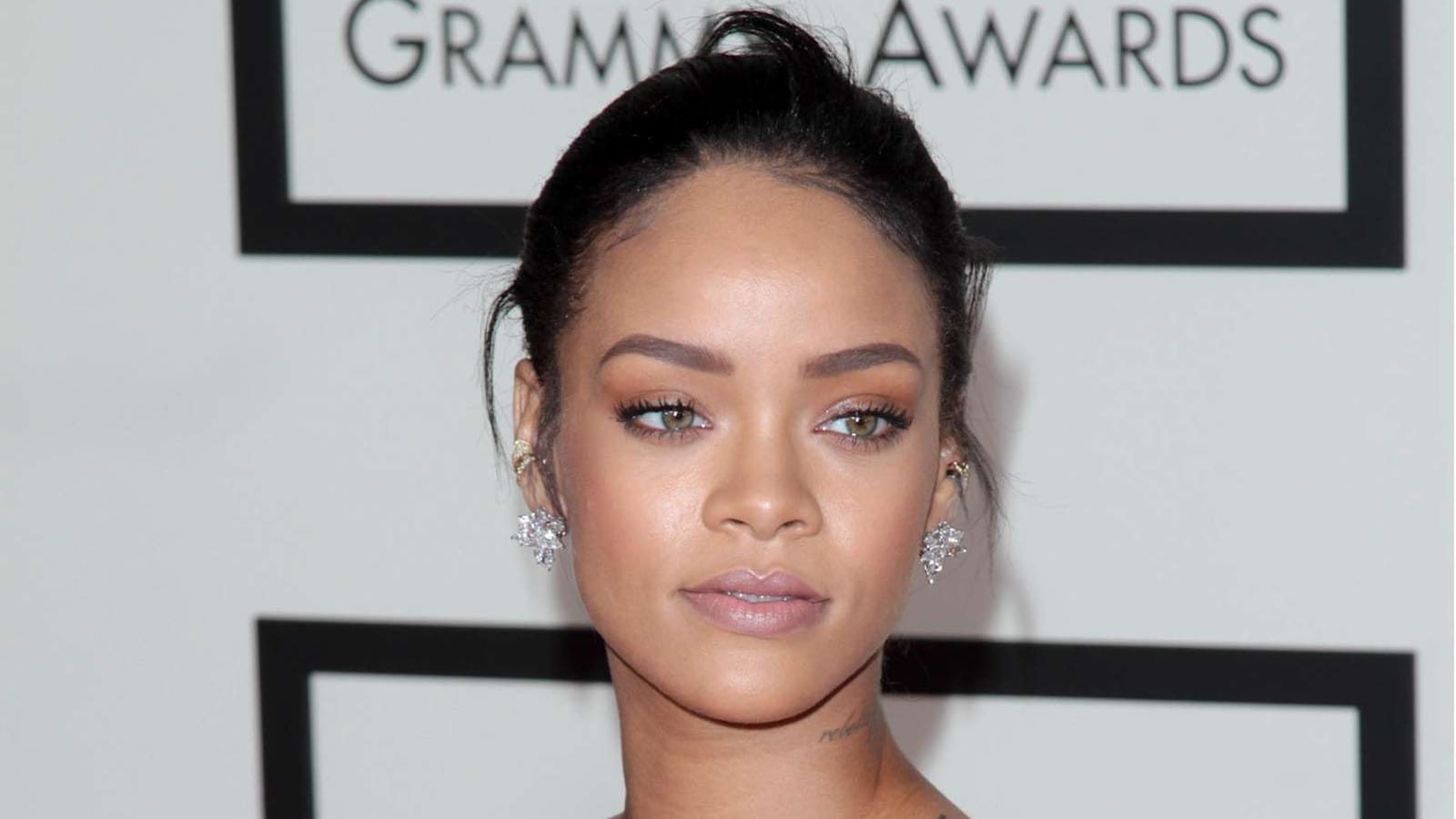 Le chignon de danseuse de Rihanna