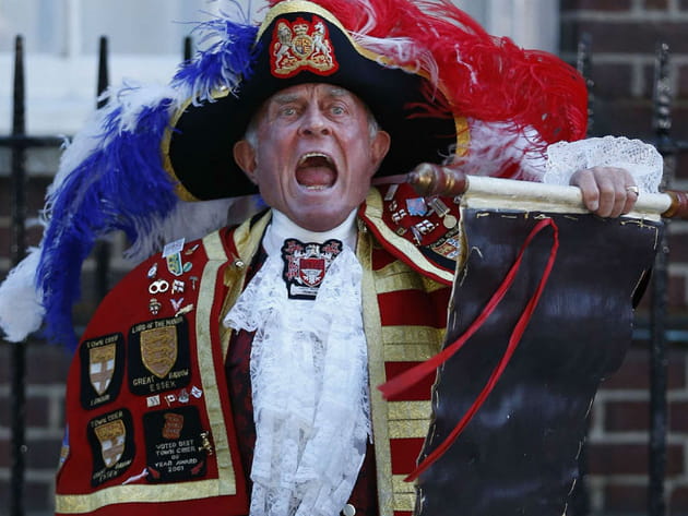 Oyez ! Oyez ! Bébé est né !