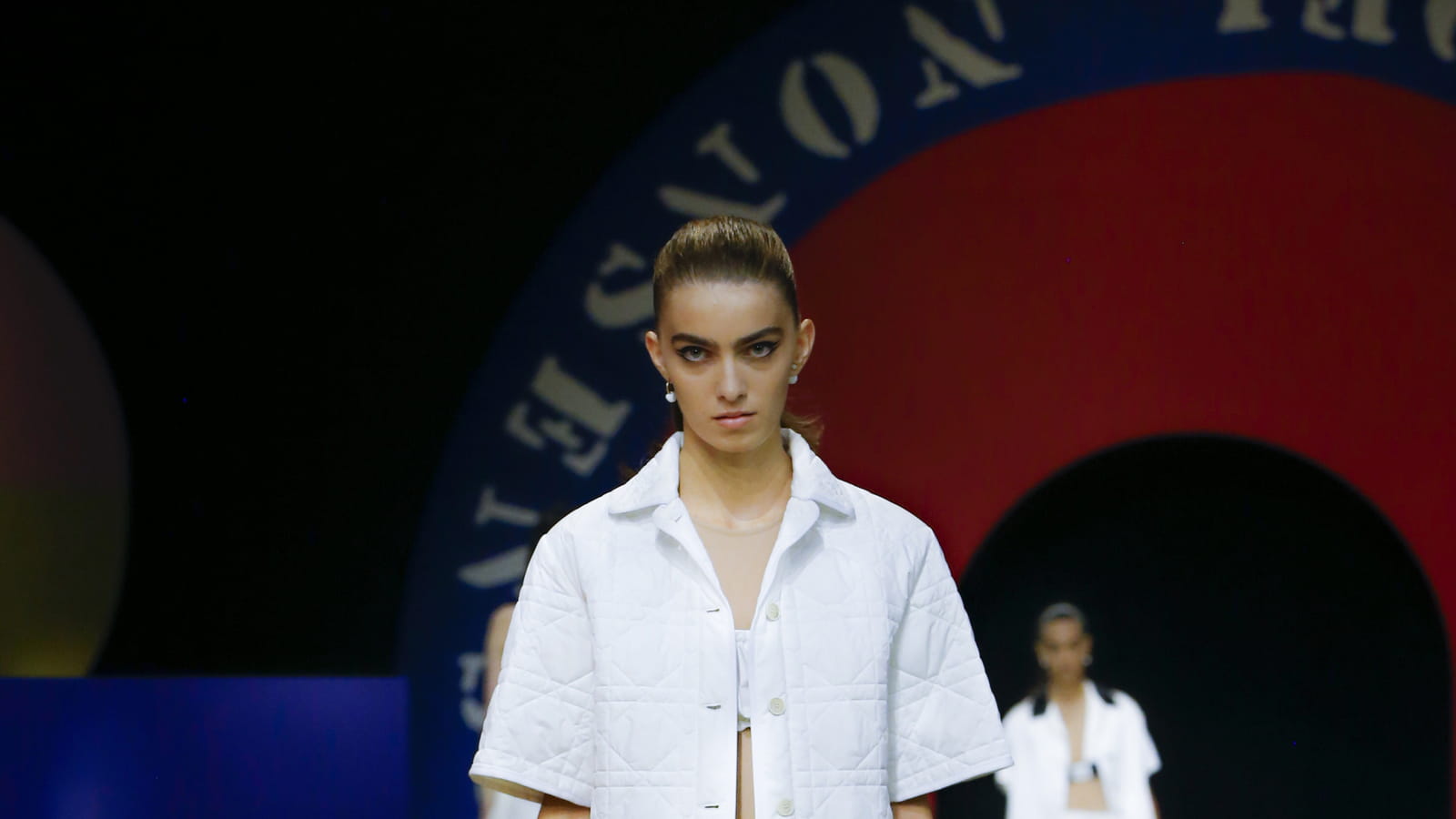 Look 35