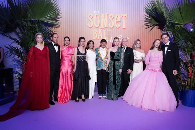 La famille princi&egrave;re de Monaco &eacute;tait r&eacute;unie au Bal de la Rose