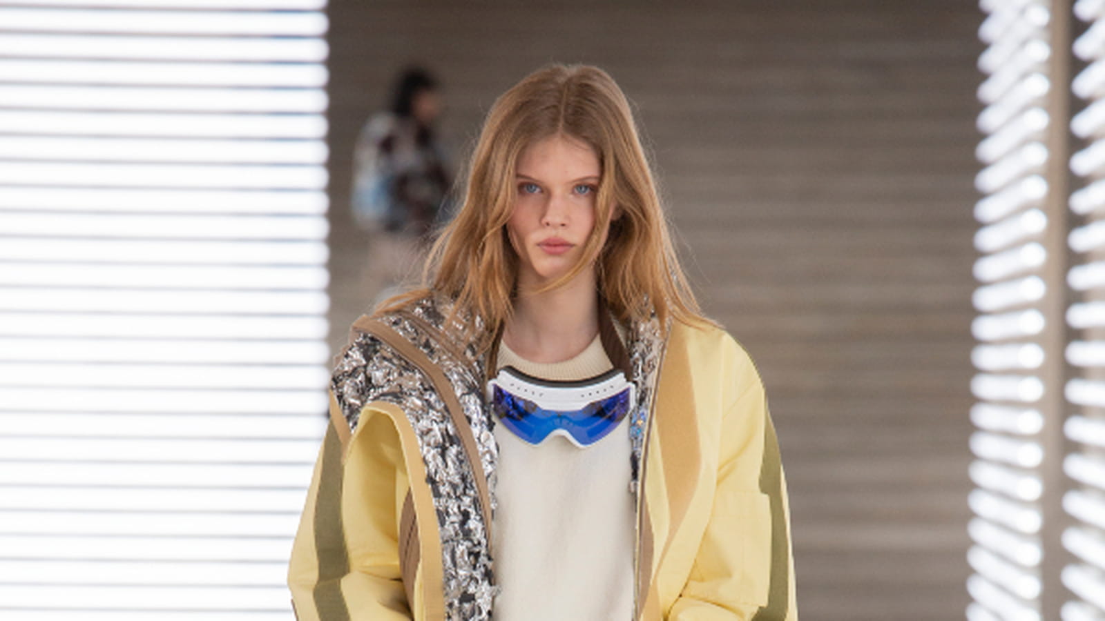 Look 1