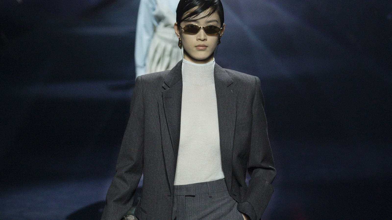 Look 13
