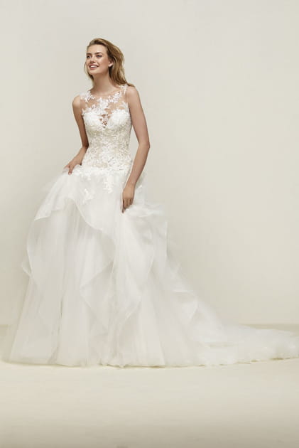 Robe de mari&eacute;e Drapin de Pronovias