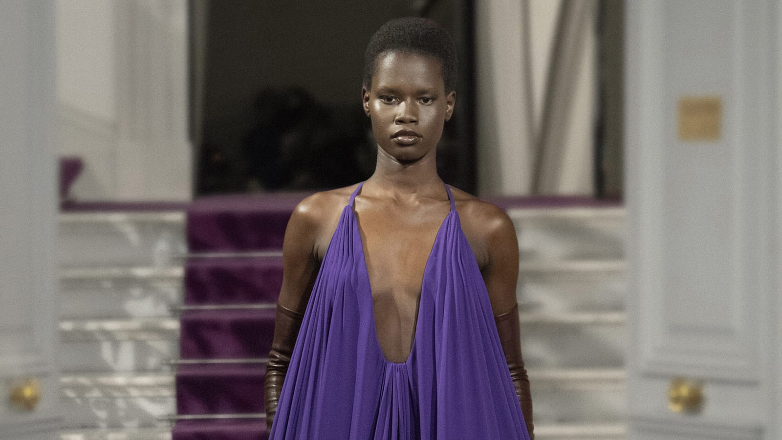 Look 23 du défilé Valentino
