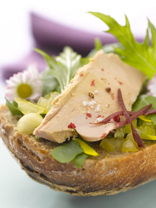 La tartine de foie gras aux paquerettes mignonettes