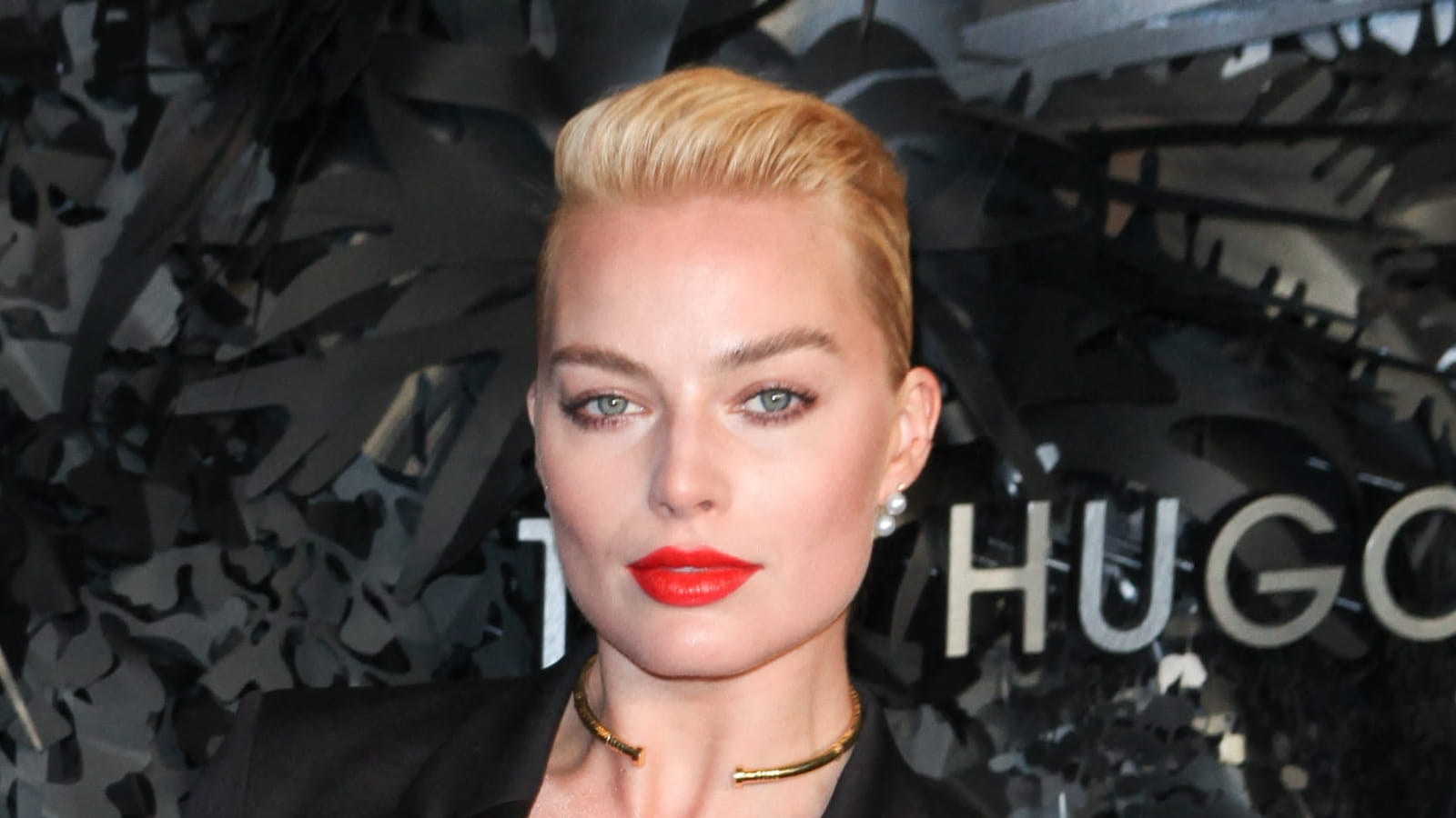La bouche rouge de Margot Robbie
