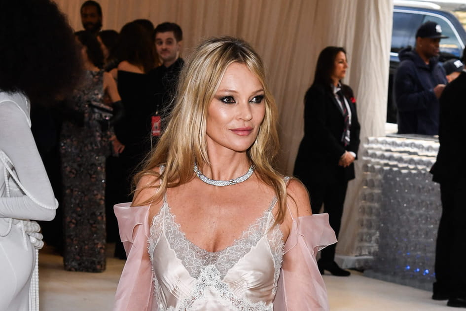 Kate Moss, &eacute;blouissante avec son grain de peau gloss&eacute;