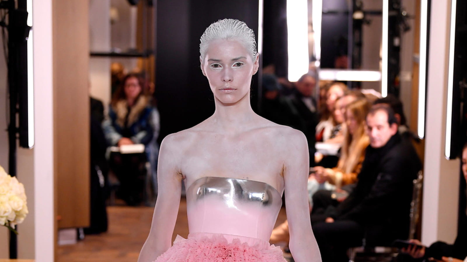 Look 30