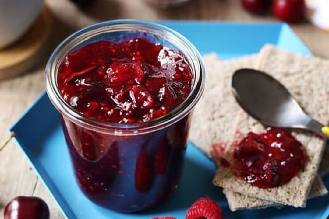 Confiture framboises et cerises