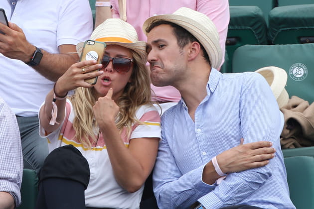 Enora Malgr&eacute;, reine des selfies