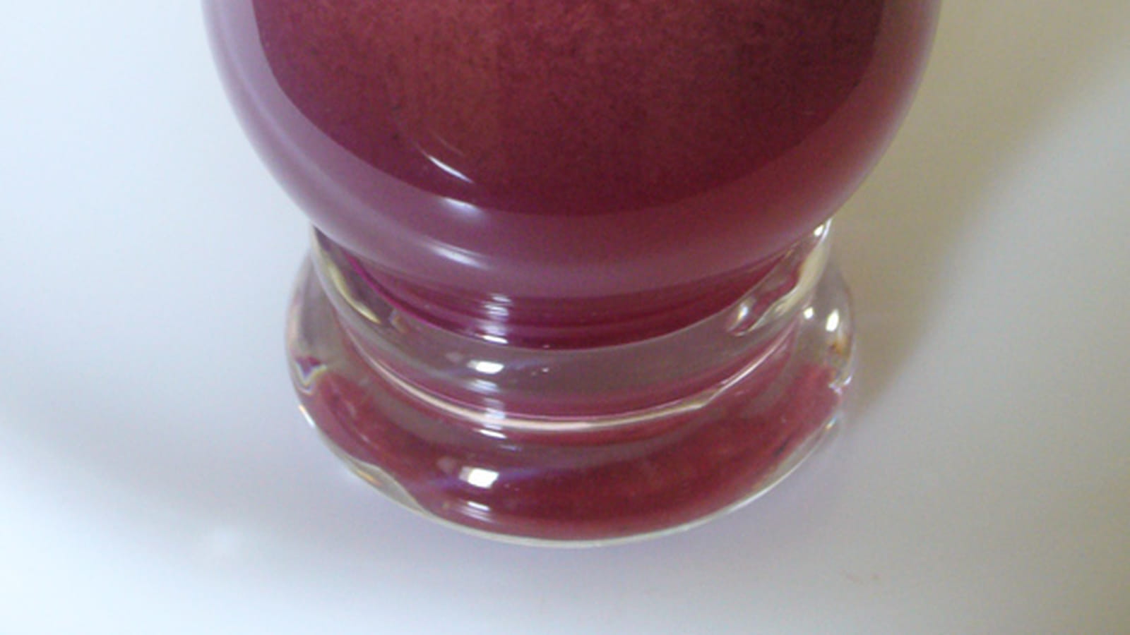 Jus de pastèque et raisin noir à la centrifugeuse 