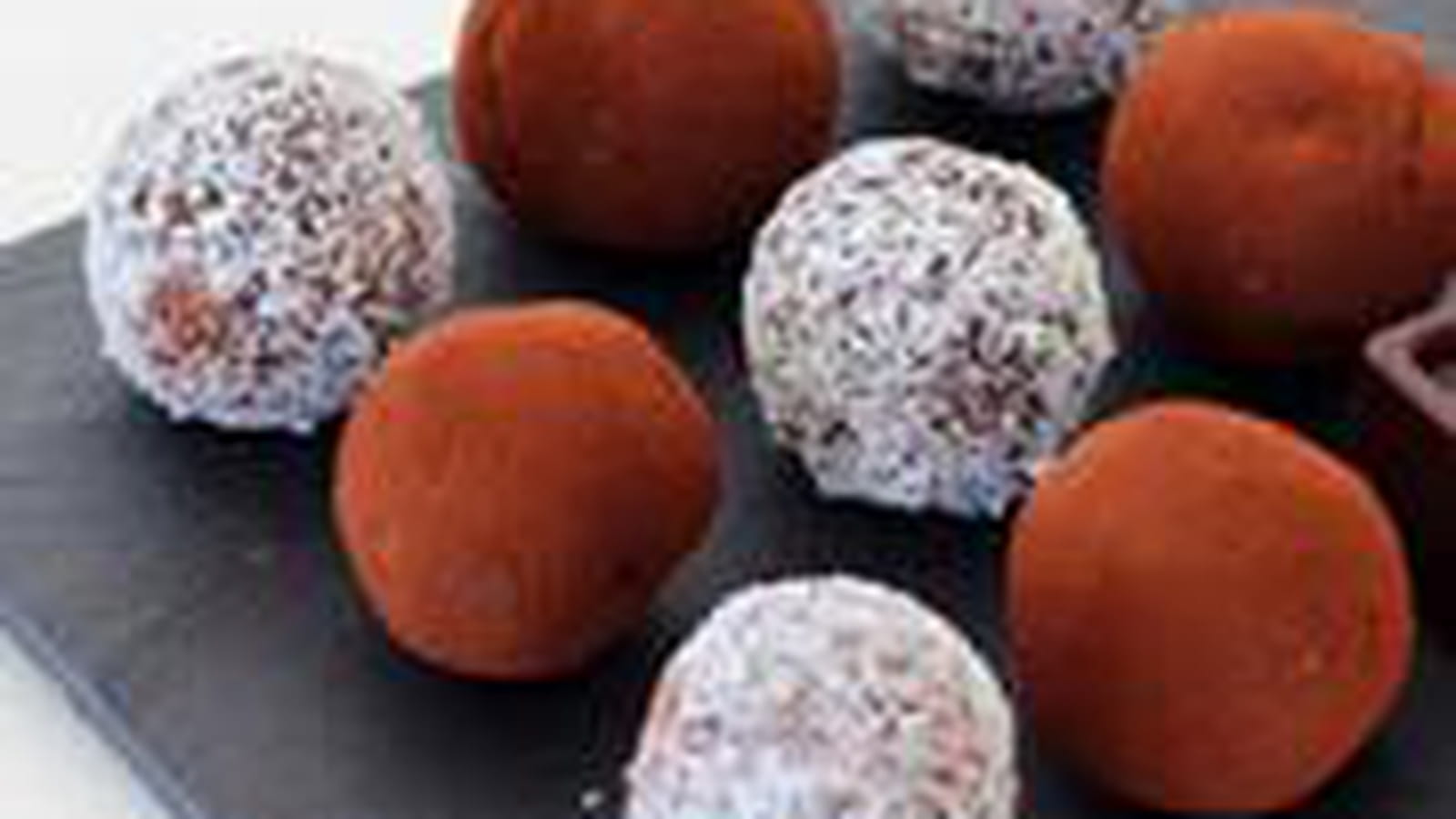 Truffes avocat chocolat noir vegan