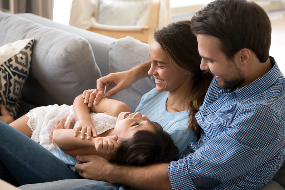 Adoption : les couples non mariés vont-ils pouvoir adopter ?