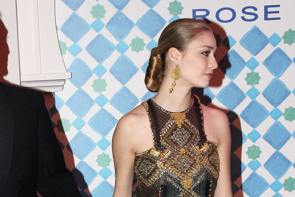 Beatrice Borromeo, sophistiqu&eacute;e avec son chignon banane