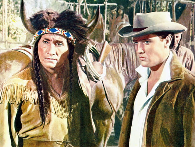 Le King troque les paillettes pour les santiags