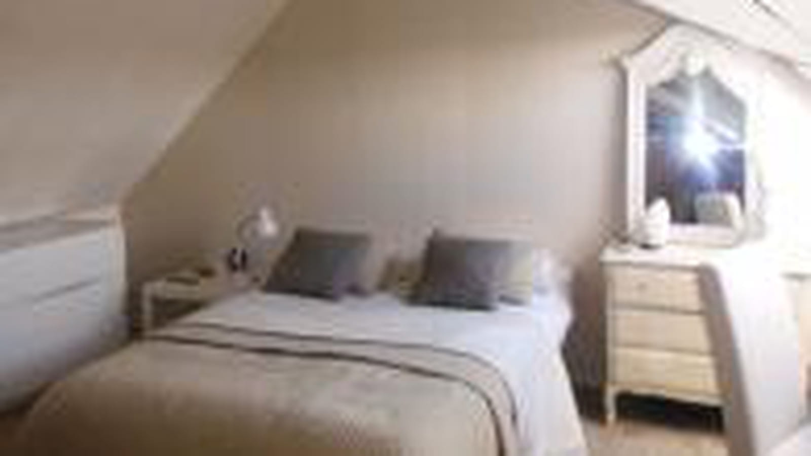 Chambre beige