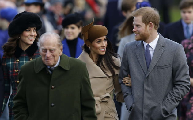 Meghan Markle et le prince Harry allant &agrave; la messe de No&euml;l &agrave; Sandringham, 25&nbsp;d&eacute;cembre 2017.
