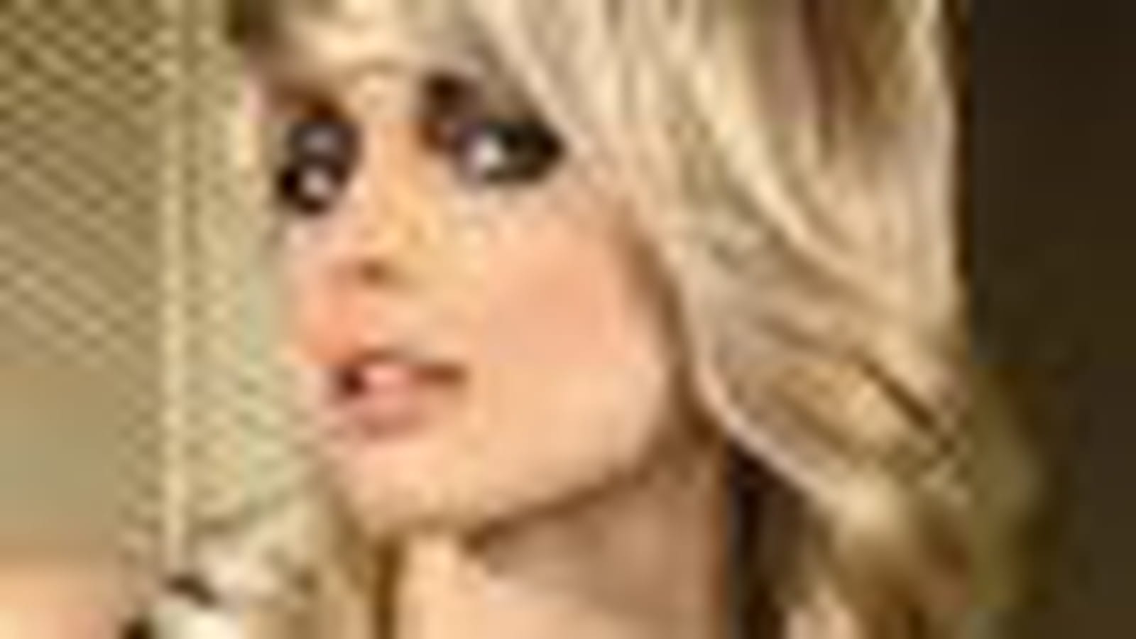 Blond glamour