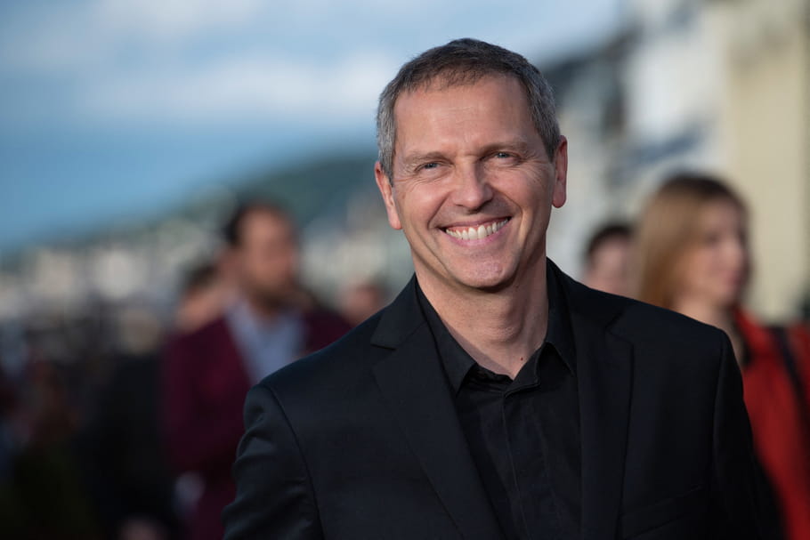 Thomas Hugues quitte CNews pour "faire de l'info positive"