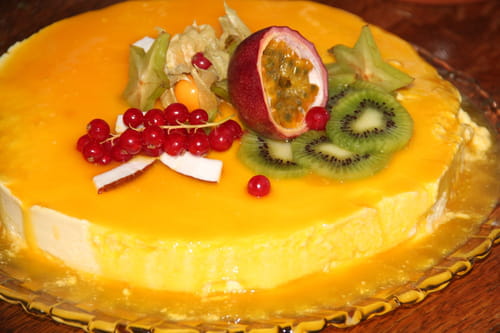 L'exotique biscuit dacquoise coco, mousse a la mangue, nappage aux fruits de la passion