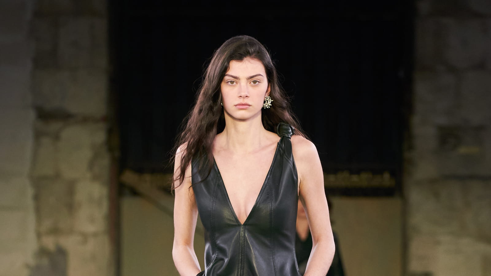 Look 28