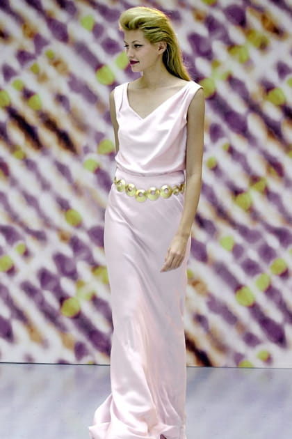 D&eacute;fil&eacute; Thierry Mugler printemps-&eacute;t&eacute; 2002