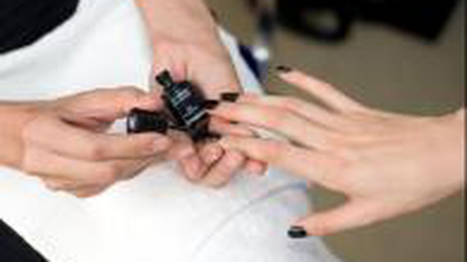 Le vernis black satin