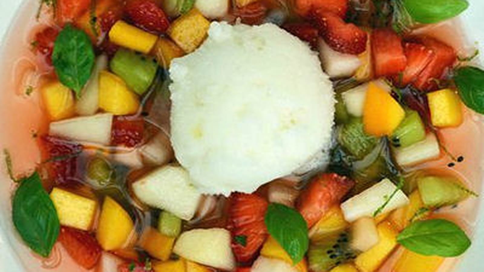 Minestrone de fruits et sorbet au citron 