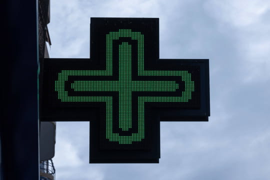 Grippe&nbsp;: &eacute;pid&eacute;mie d&eacute;cembre 2025, carte, sympt&ocirc;mes, que faire&nbsp;?