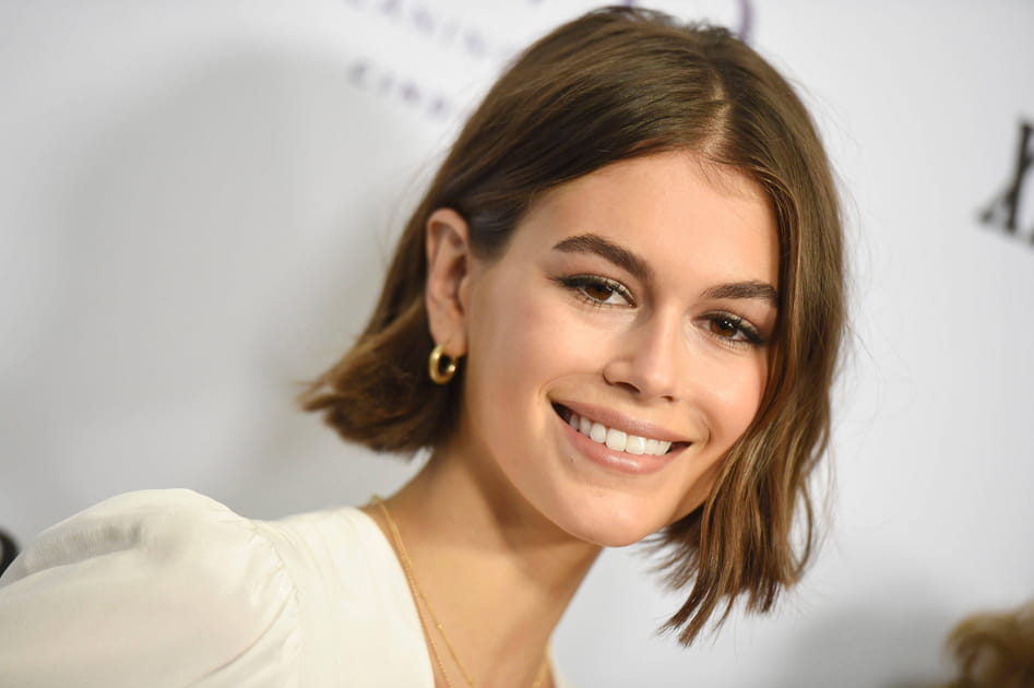 Le carr&eacute; court de Kaia Gerber