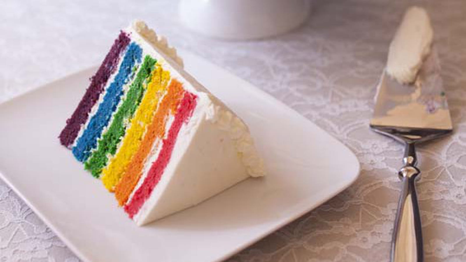 Le Rainbow Cake