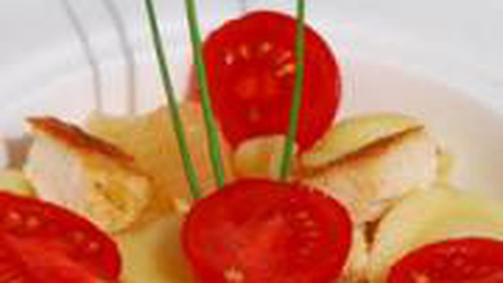 Salade de pâtes poulet-pamplemousse-tomate cerise