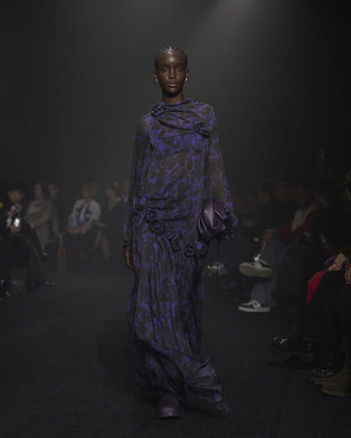 Look 53&nbsp;du d&eacute;fil&eacute; Burberry