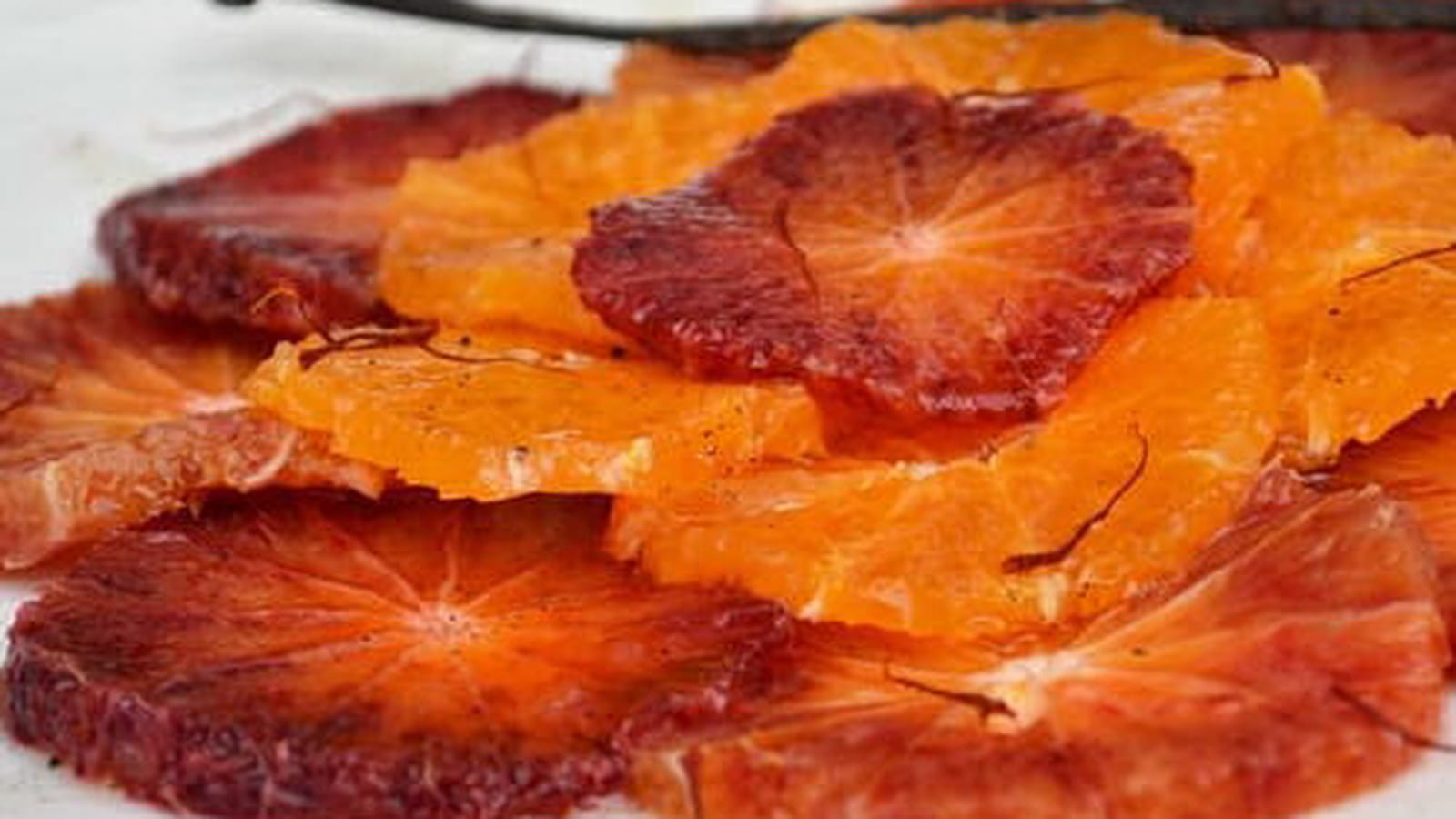 Carpaccio d'oranges sanguines et de clémentines, sirop au miel vanillé