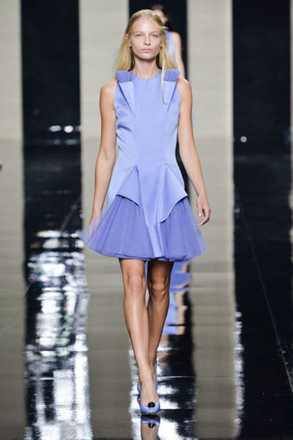 Le d&eacute;fil&eacute; Christopher Kane