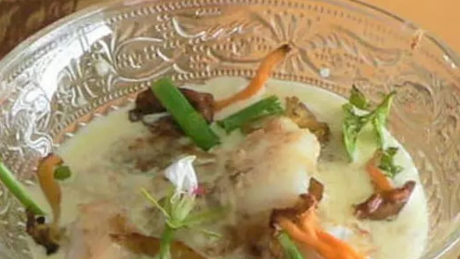 Joues de lotte aux chanterelles sauce crémeuse au sarrasin