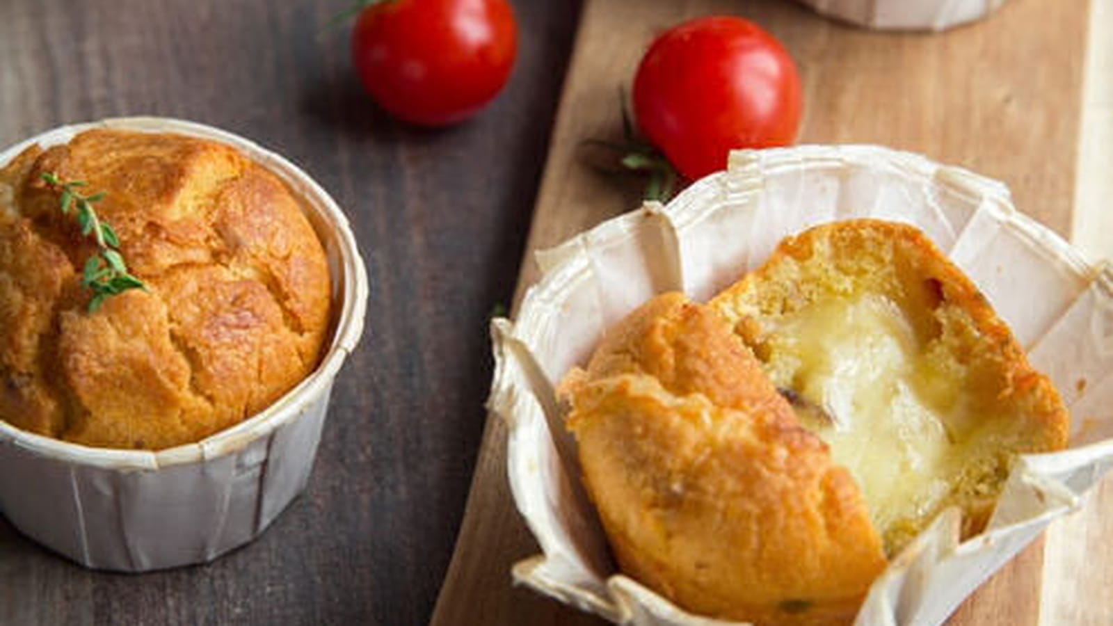 Muffins aux tomates séchées et Raclette