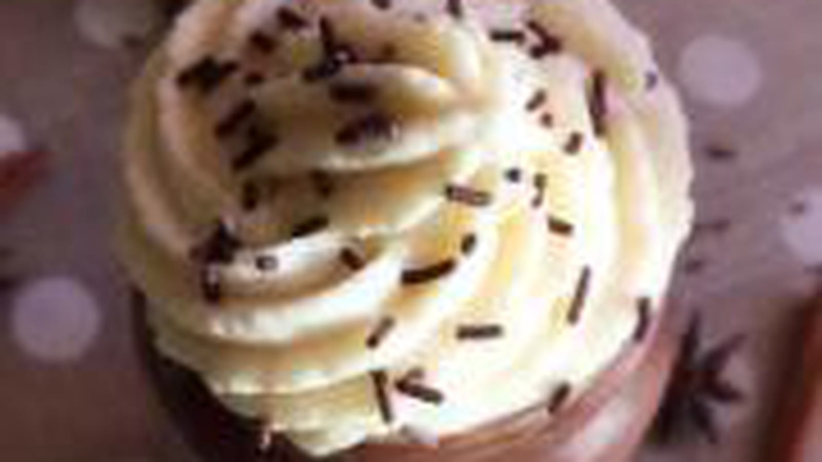 Chocolat chaud aux épices de No"l et sa chantilly à la banane