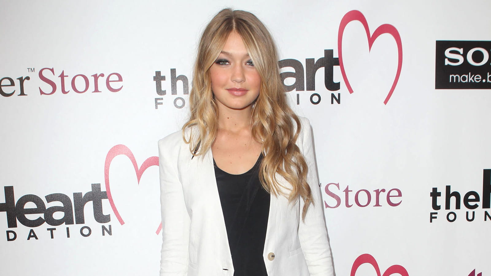 Gigi Hadid le 10 mai 2012