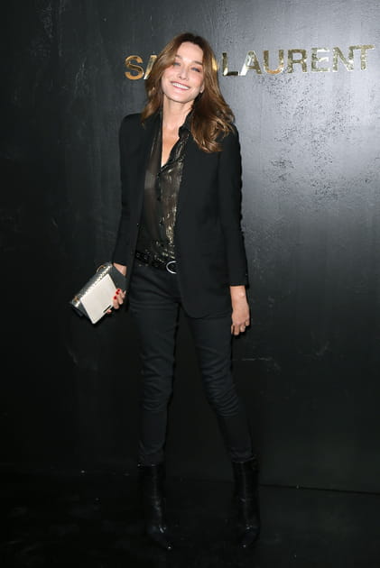 Carla Bruni-Sarkozy au d&eacute;fil&eacute; Saint Laurent