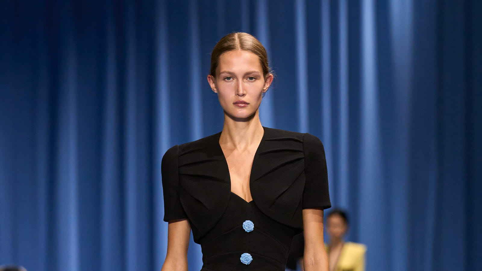 Look 9