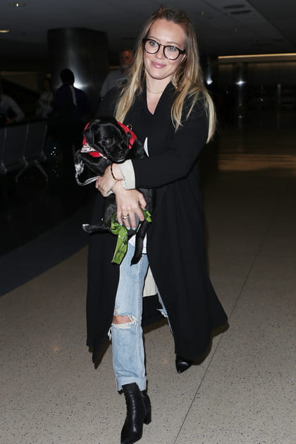 Hilary Duff en jean à trous