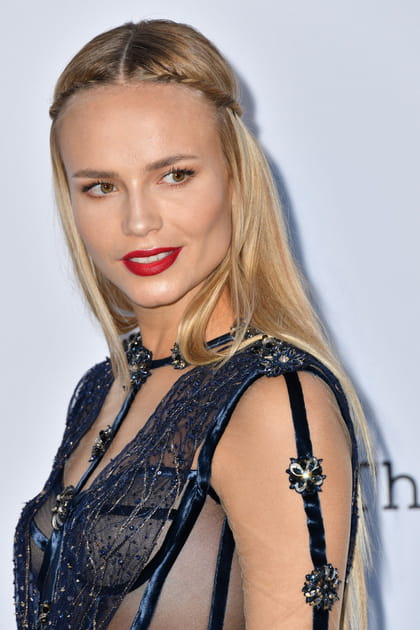 Les mini tresses discr&egrave;tes de Natasha Poly