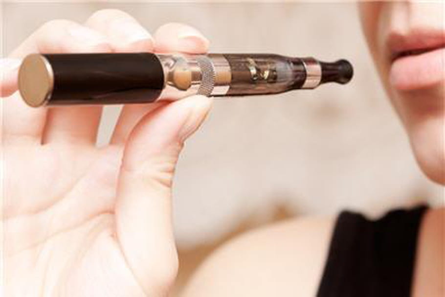 Journée mondiale sans tabac : la cigarette électronique, tabou ou pas ?
