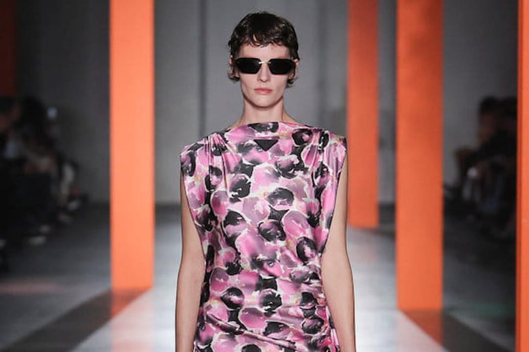 Jupe IKKS 100% Soie Grise Rosé Imprimée Visages - Taille 42 - Drapée Doublée - Occasion Très Bon État