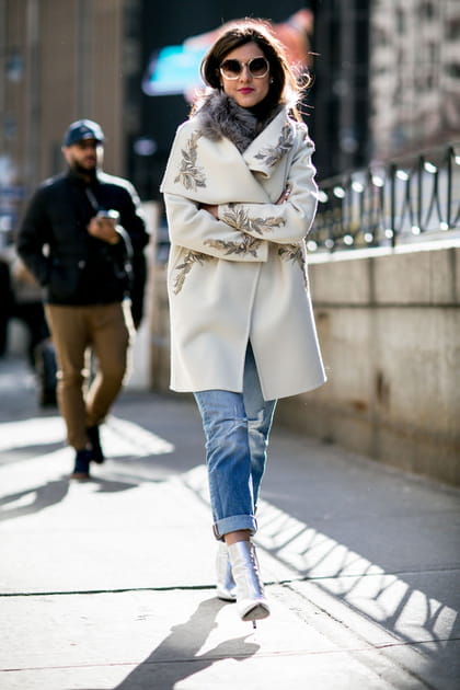 Le manteau brod&eacute;