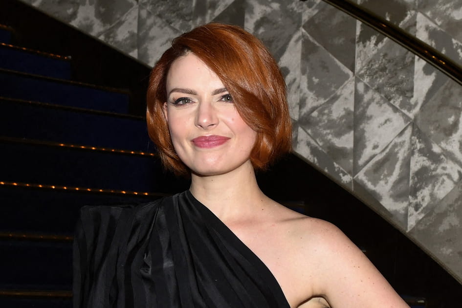 Le carr&eacute; court d'Elodie Fr&eacute;g&eacute;