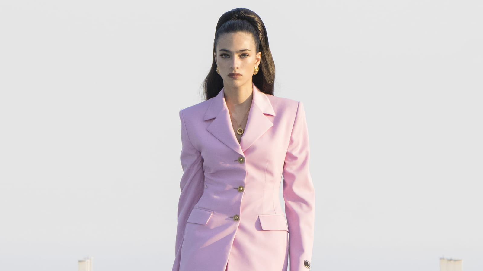 Look 1