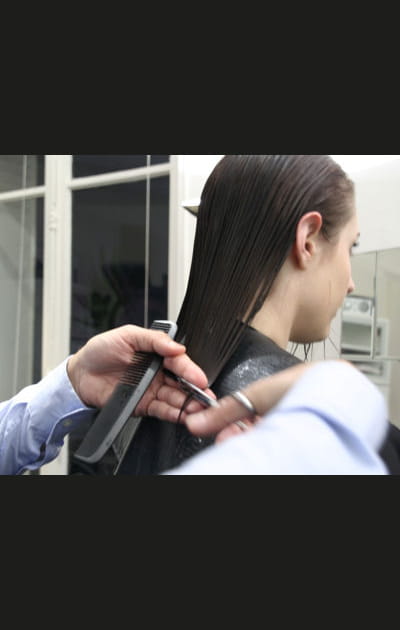 S&eacute;ance de visagisme&nbsp;: la coupe de cheveux