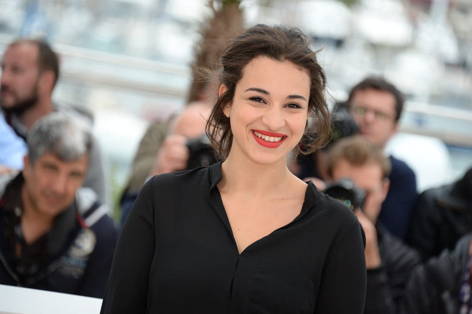 Cam&eacute;lia et son teint porcelaine